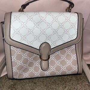 Elegant Beige and White Patterned Handbag